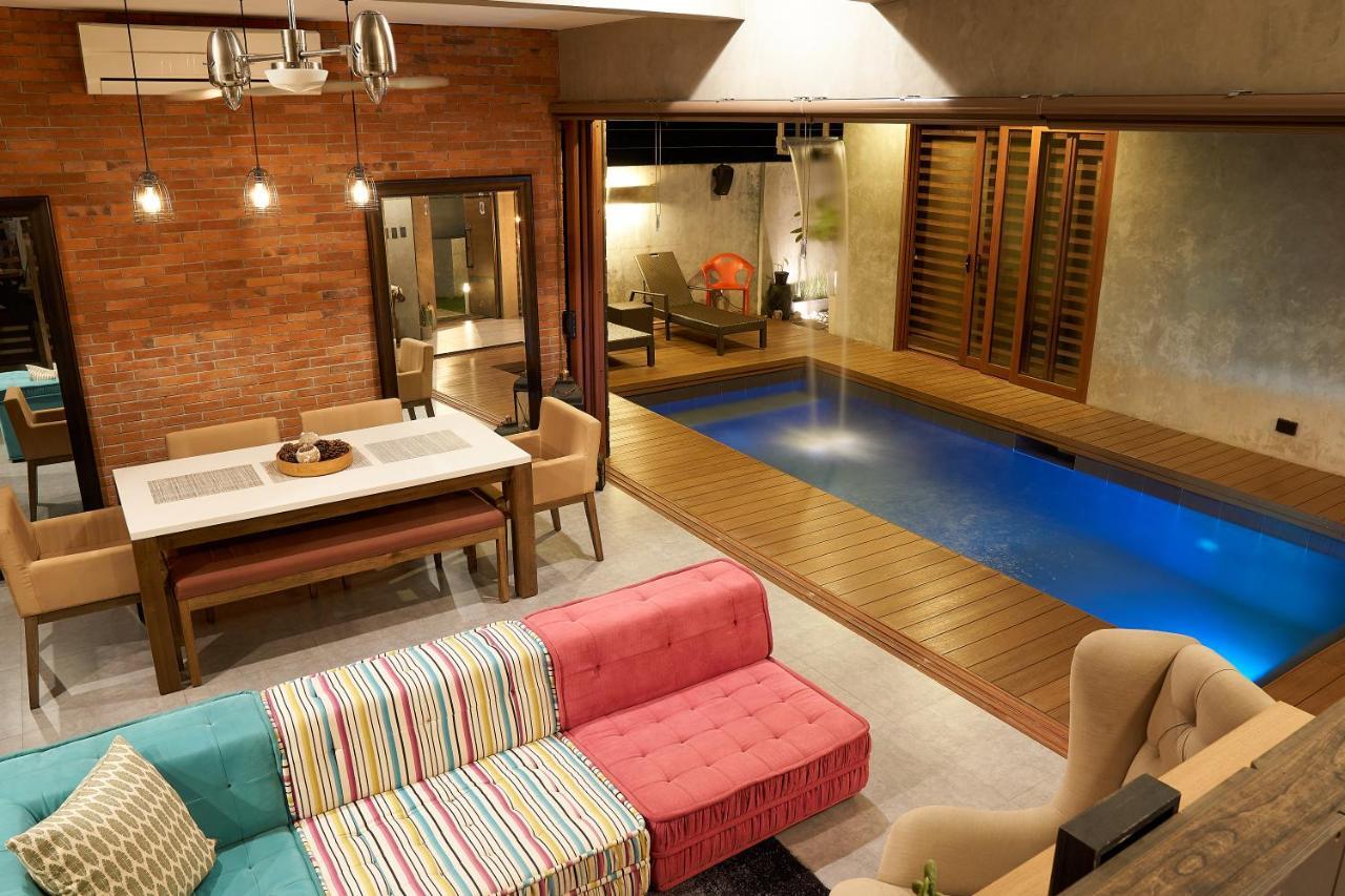 Isla Villa 1 Amazing Waterfall Pool House Near Beach, Bars & Restaurants Мактан Экстерьер фото